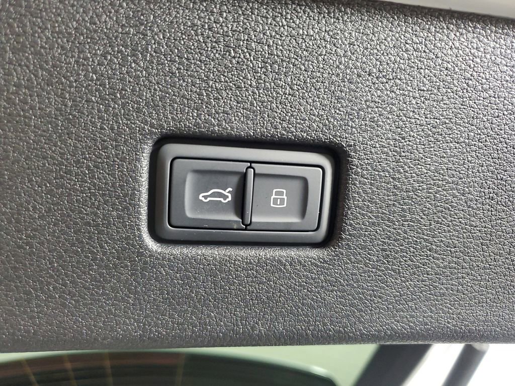 Used 2026 Audi Q8 Prestige image 10