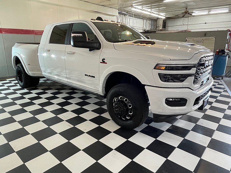 New 2027 RAM 3500 Limited AWD/4WD image 4