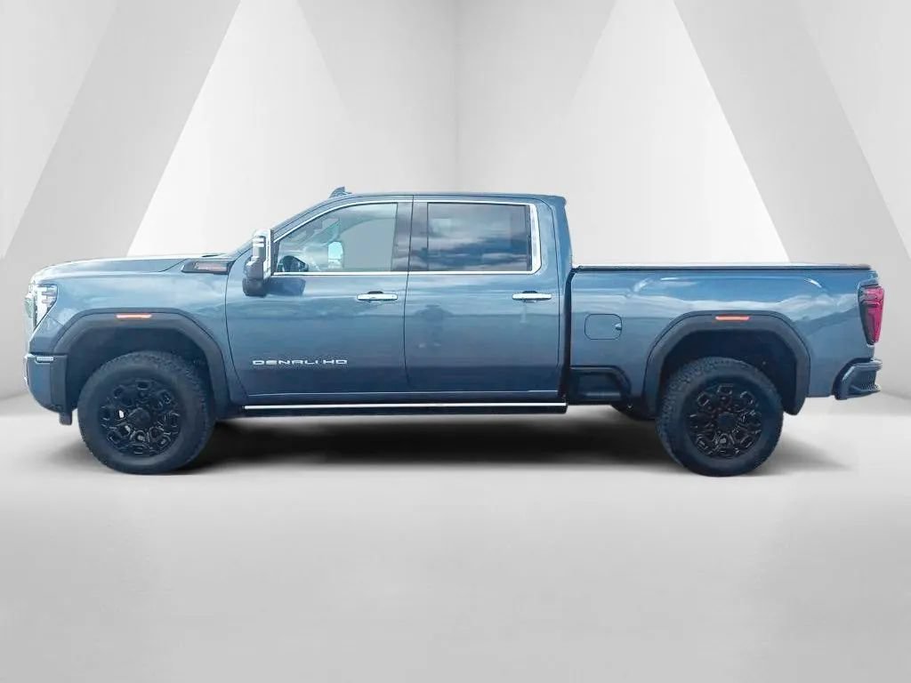 New 2026 GMC Sierra 3500 Denali w/ LPO, Black Badging Package AWD/4WD image 4
