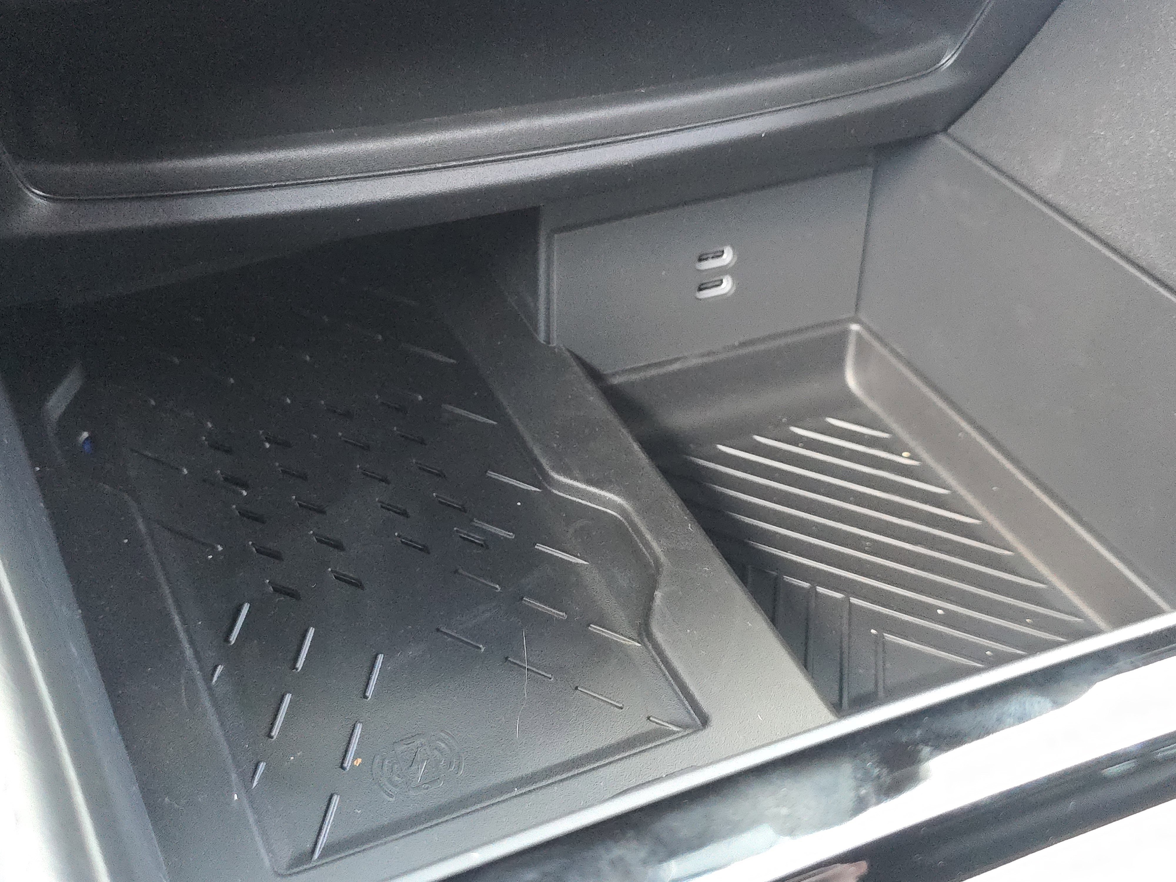 New 2026 Chrysler Pacifica Limited w/ S Appearance Package image 8