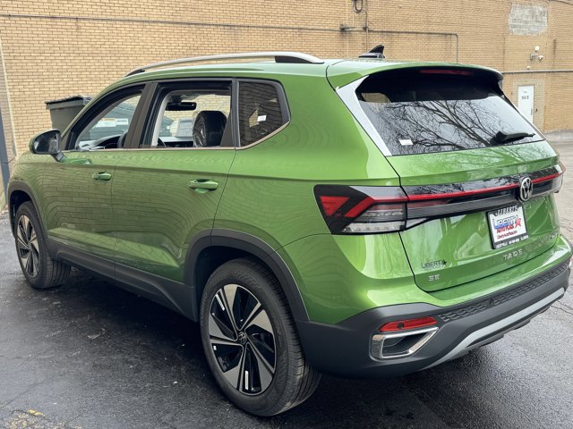 New 2026 Volkswagen Taos SE AWD/4WD image 24