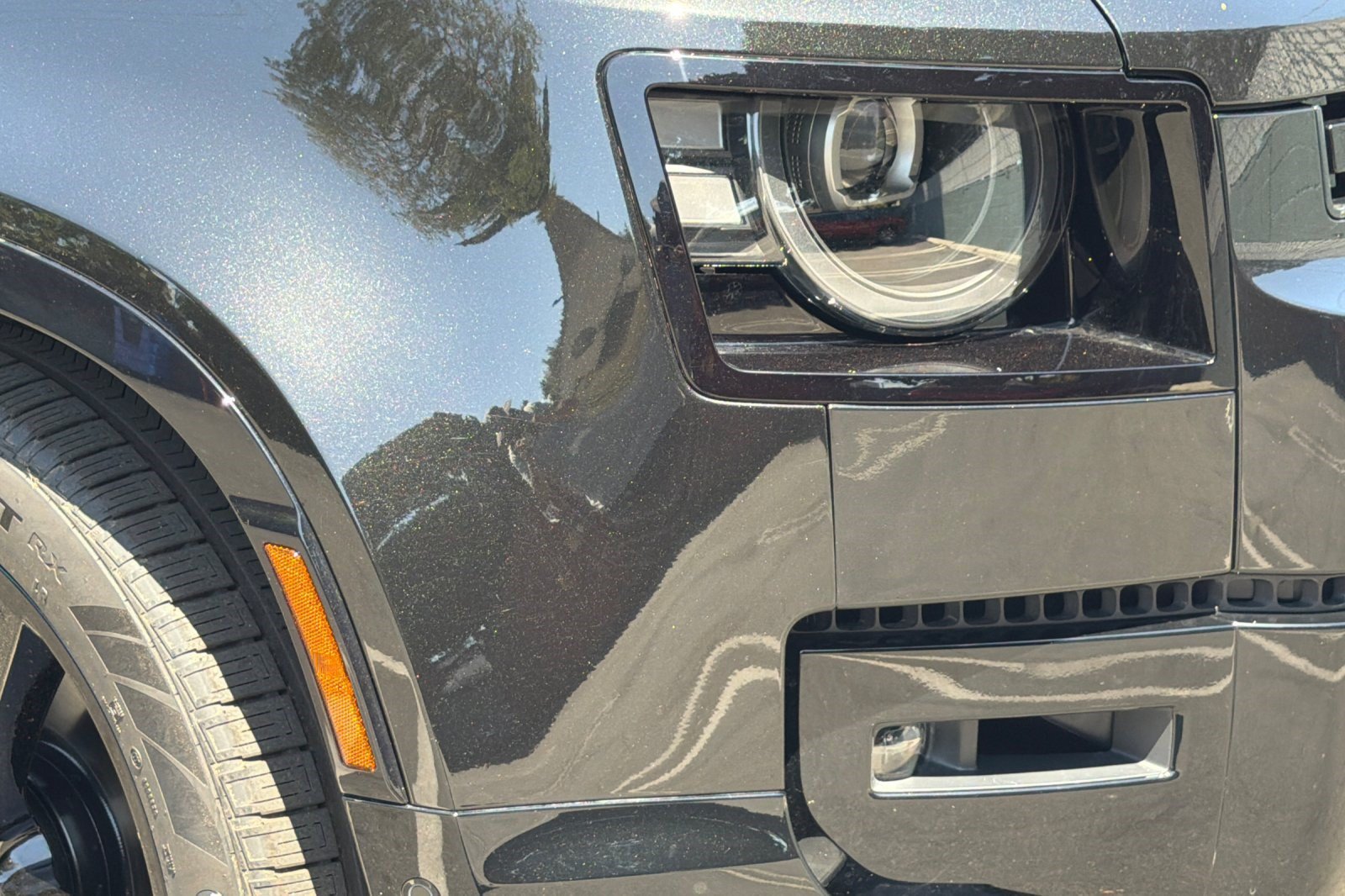 New 2026 Land Rover Defender 110 X AWD/4WD image 26