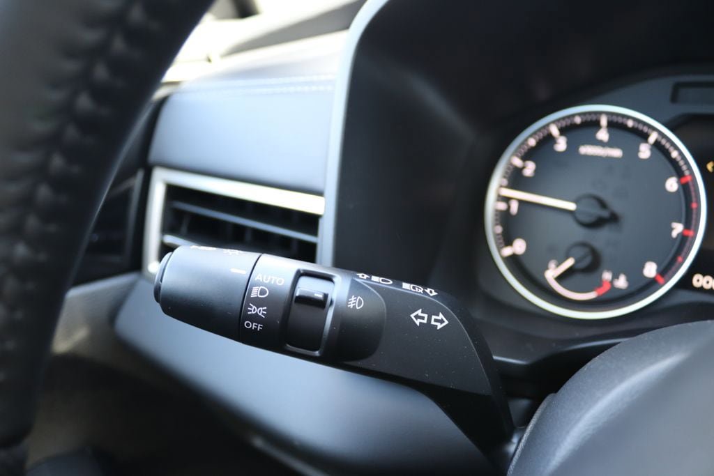 New 2026 Mitsubishi Outlander SE AWD/4WD image 11