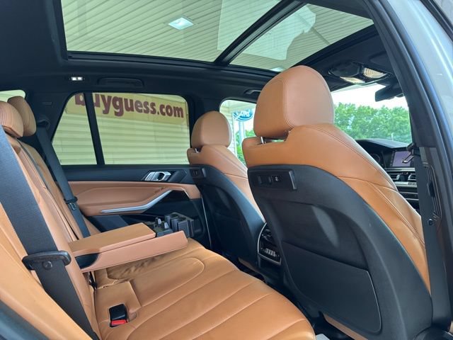 Used 2019 BMW X5 xDrive40i w/ Convenience Package AWD/4WD image 5