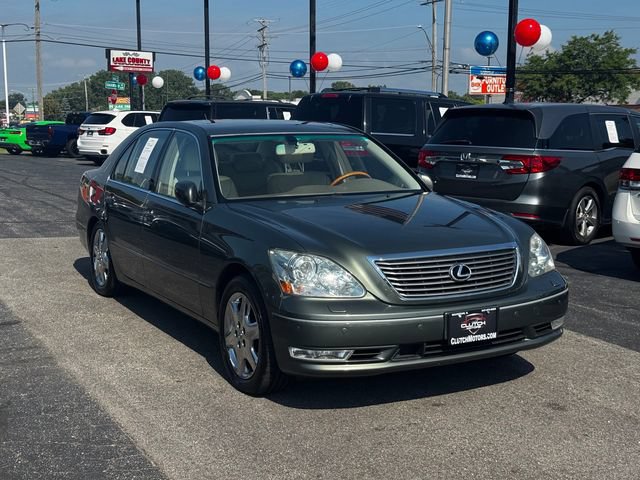 Used 2004 Lexus LS 430 RWD image 3