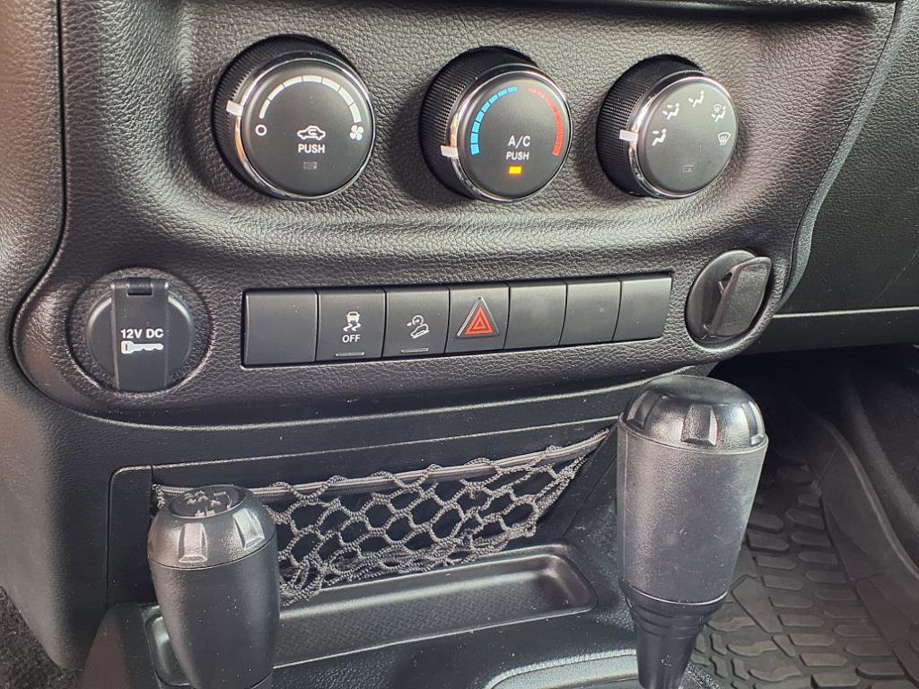 Used 2017 Jeep Wrangler Unlimited Sport image 10