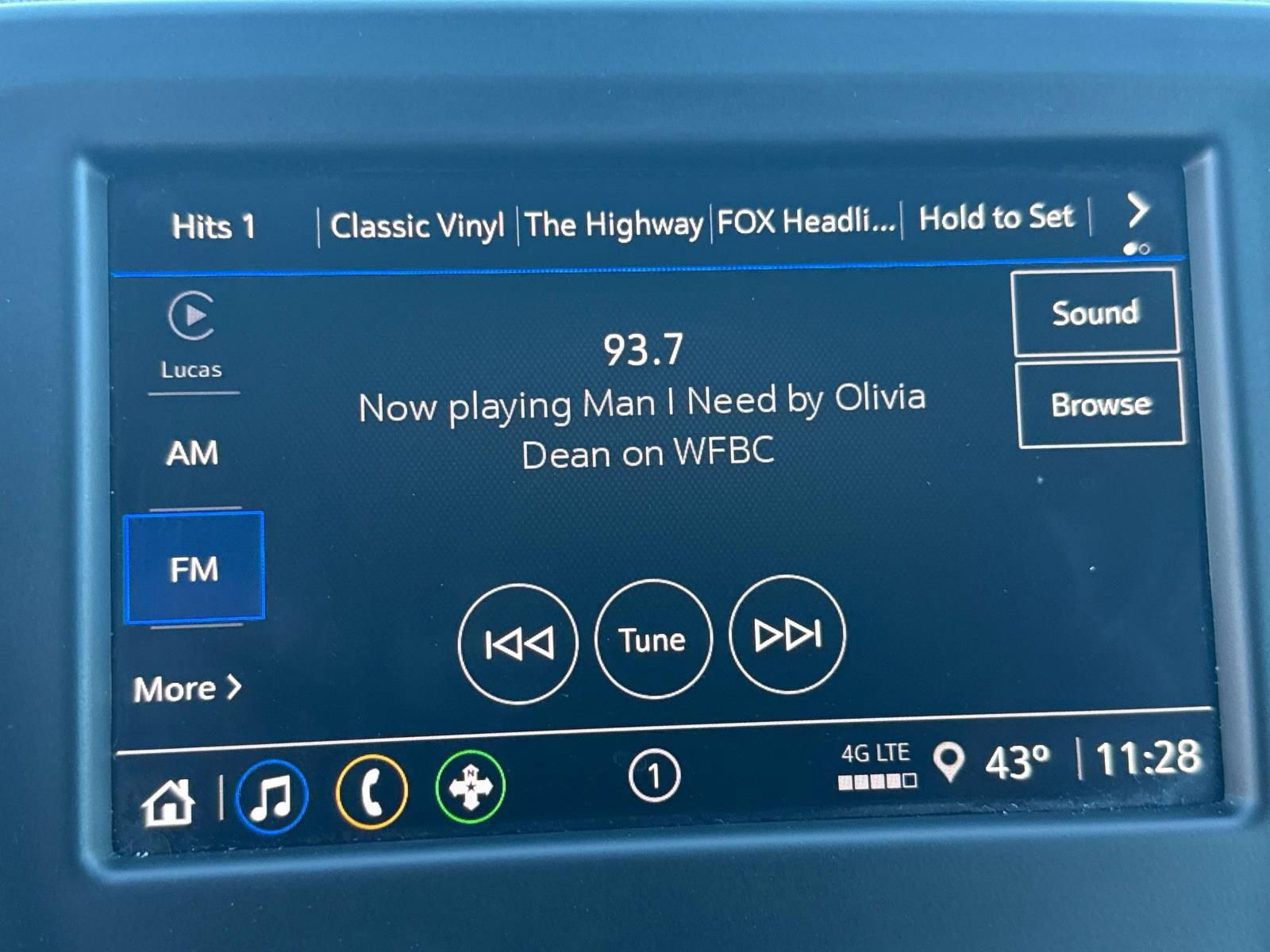 Used 2024 Chevrolet Equinox LT image 14