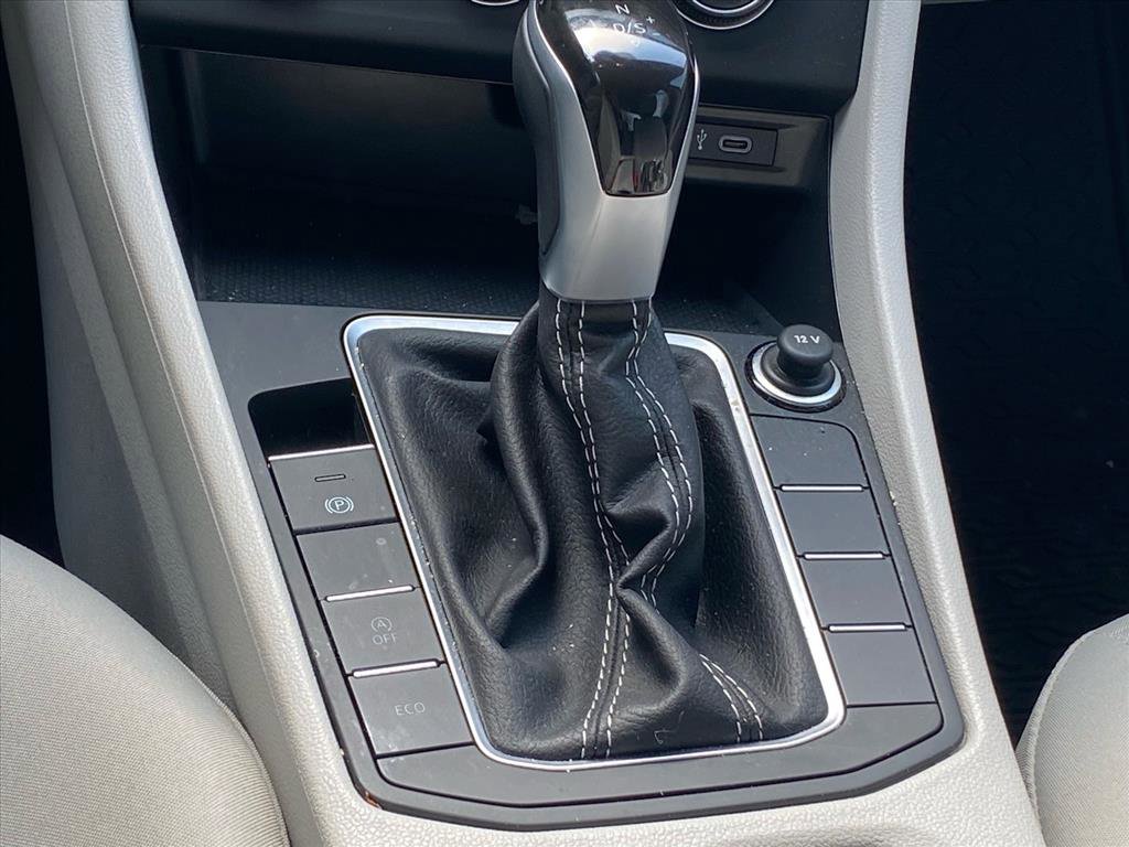 Certified 2024 Volkswagen Jetta S image 11