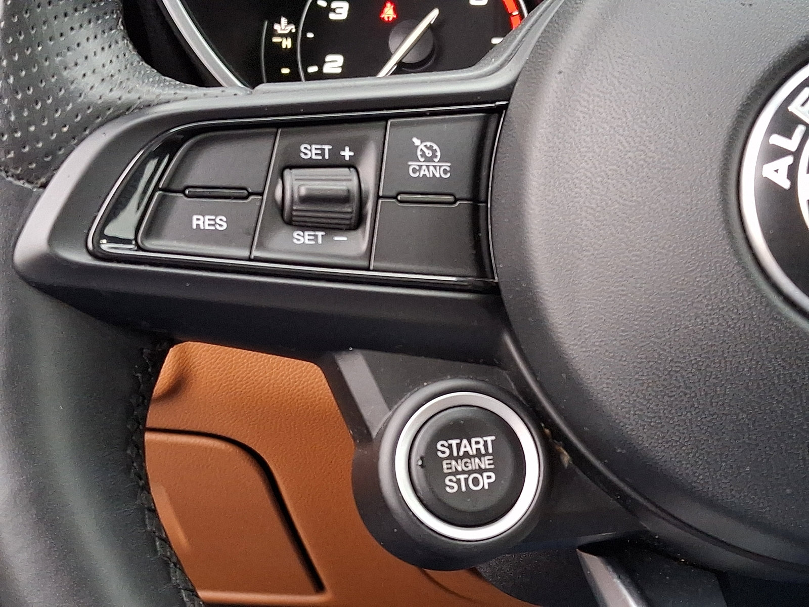 Used 2020 Alfa Romeo Giulia Ti w/ Active Blind Spot Package image 24