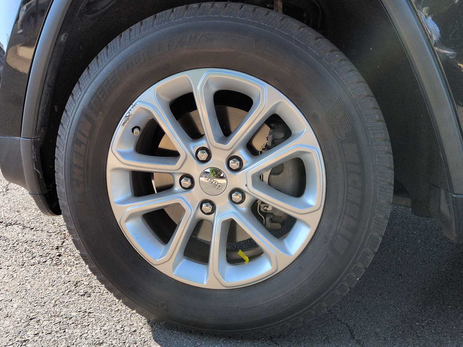 Used 2014 Jeep Grand Cherokee Laredo w/ 18" Wheel & 8.4" Radio Group RWD image 14