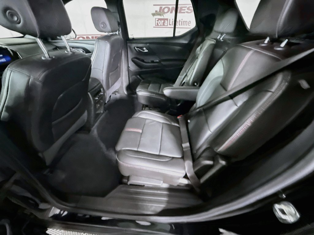 Used 2023 Chevrolet Traverse RS AWD/4WD image 28