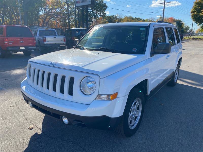 Used 2015 Jeep Patriot Sport w/ Power Value Group image 1