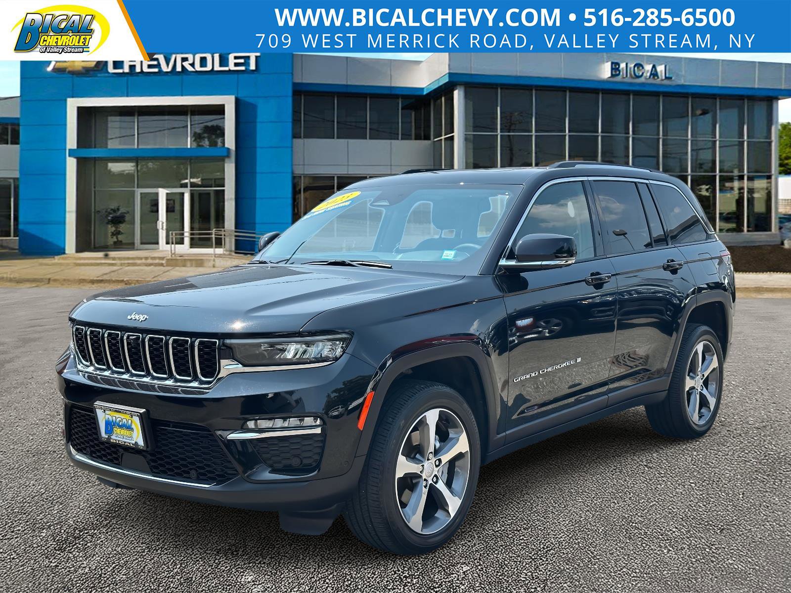 Used 2023 Jeep Grand Cherokee Limited w/ Luxury Tech Group II