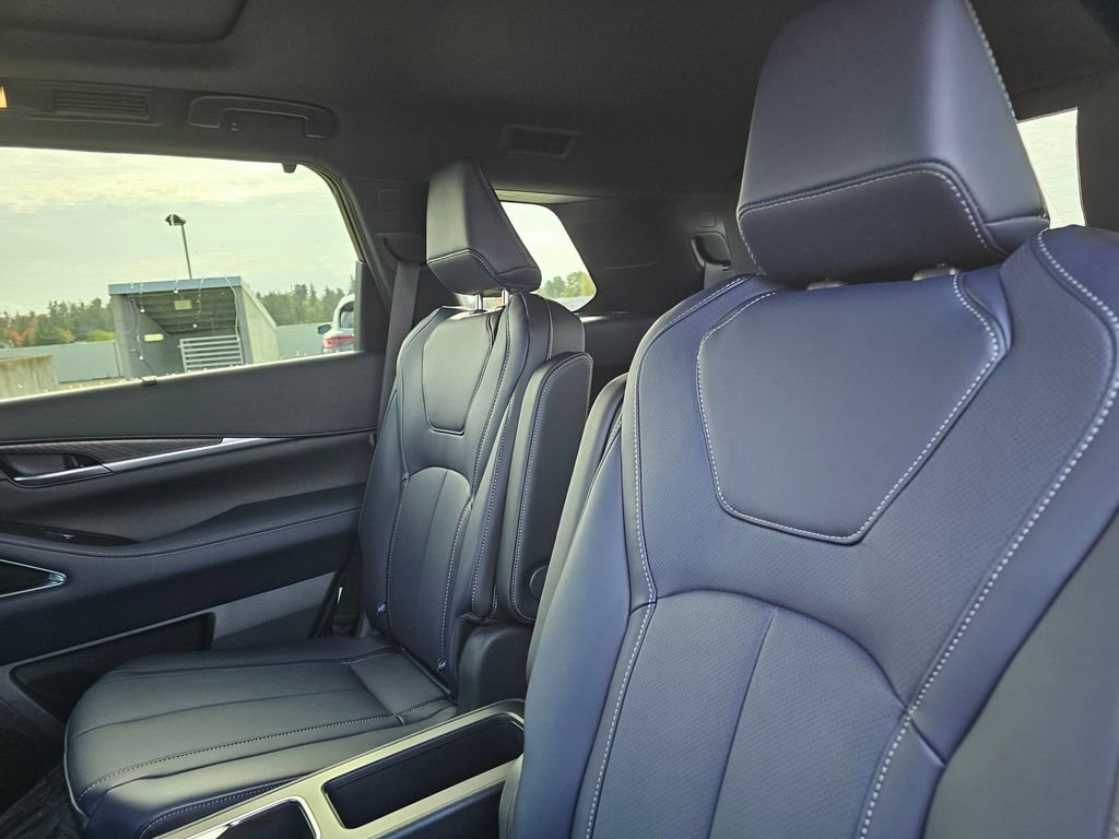 New 2026 INFINITI QX60 Sport image 20