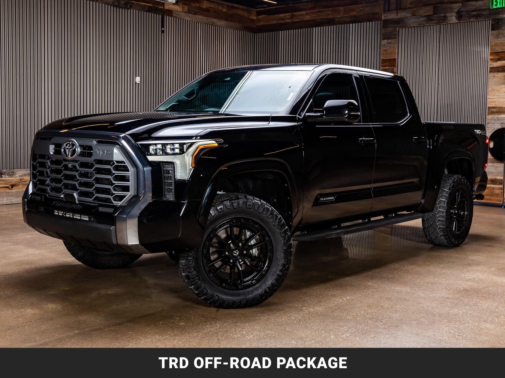 Used 2024 Toyota Tundra Platinum w/ TRD Off-Road Package AWD/4WD image 4