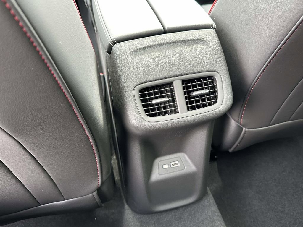 Certified 2023 Buick Envision Essence w/ Sport Touring Package image 15