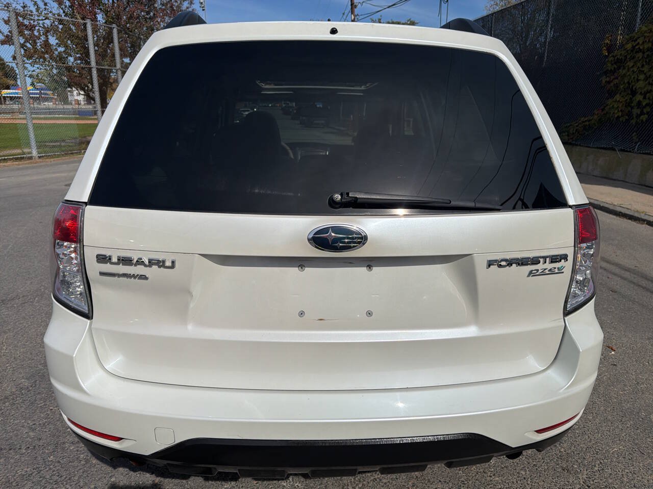 Used 2010 Subaru Forester 2.5X Premium AWD/4WD image 4