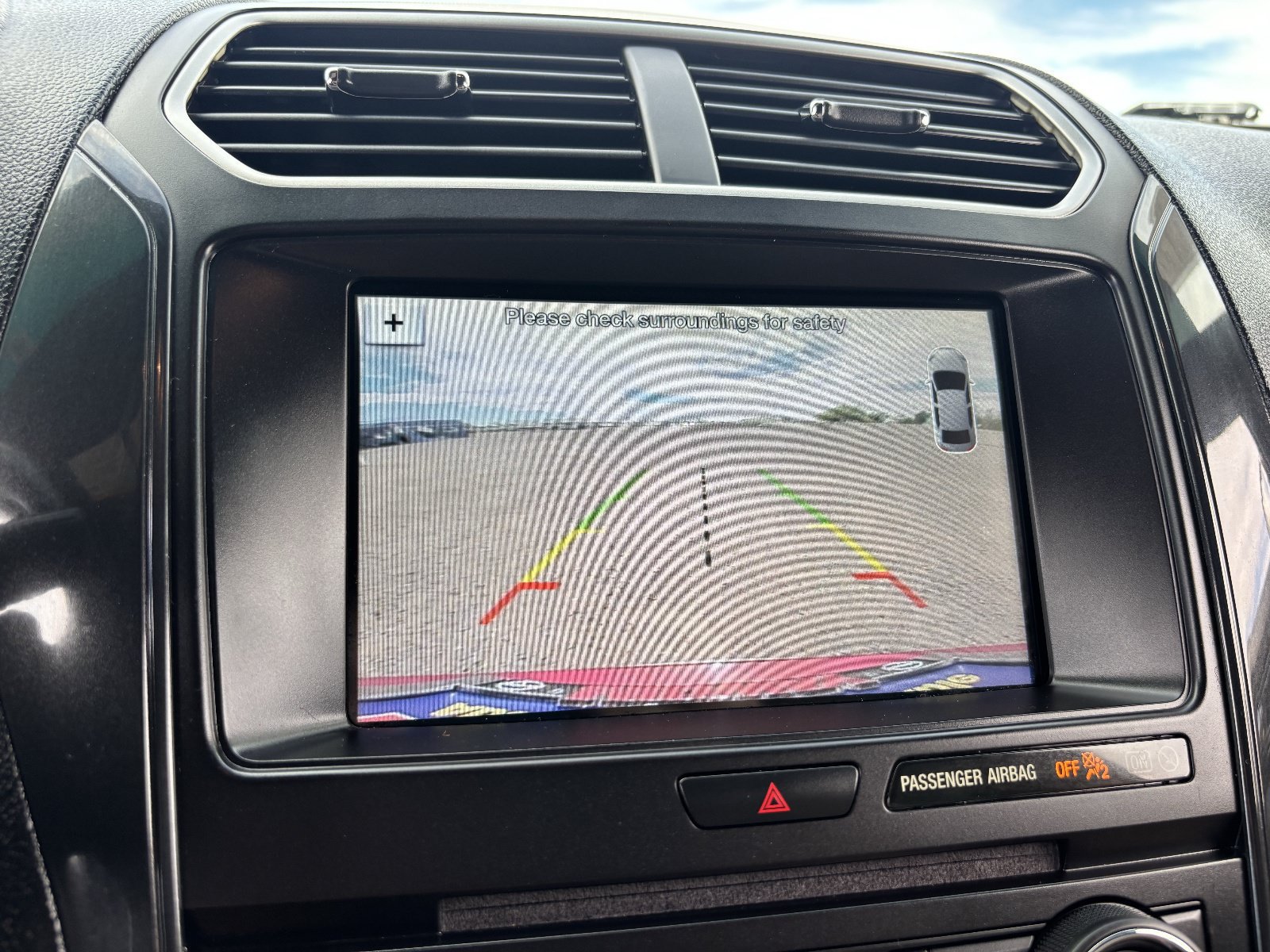 Used 2017 Ford Explorer XLT w/ Equipment Group 201A FWD image 25