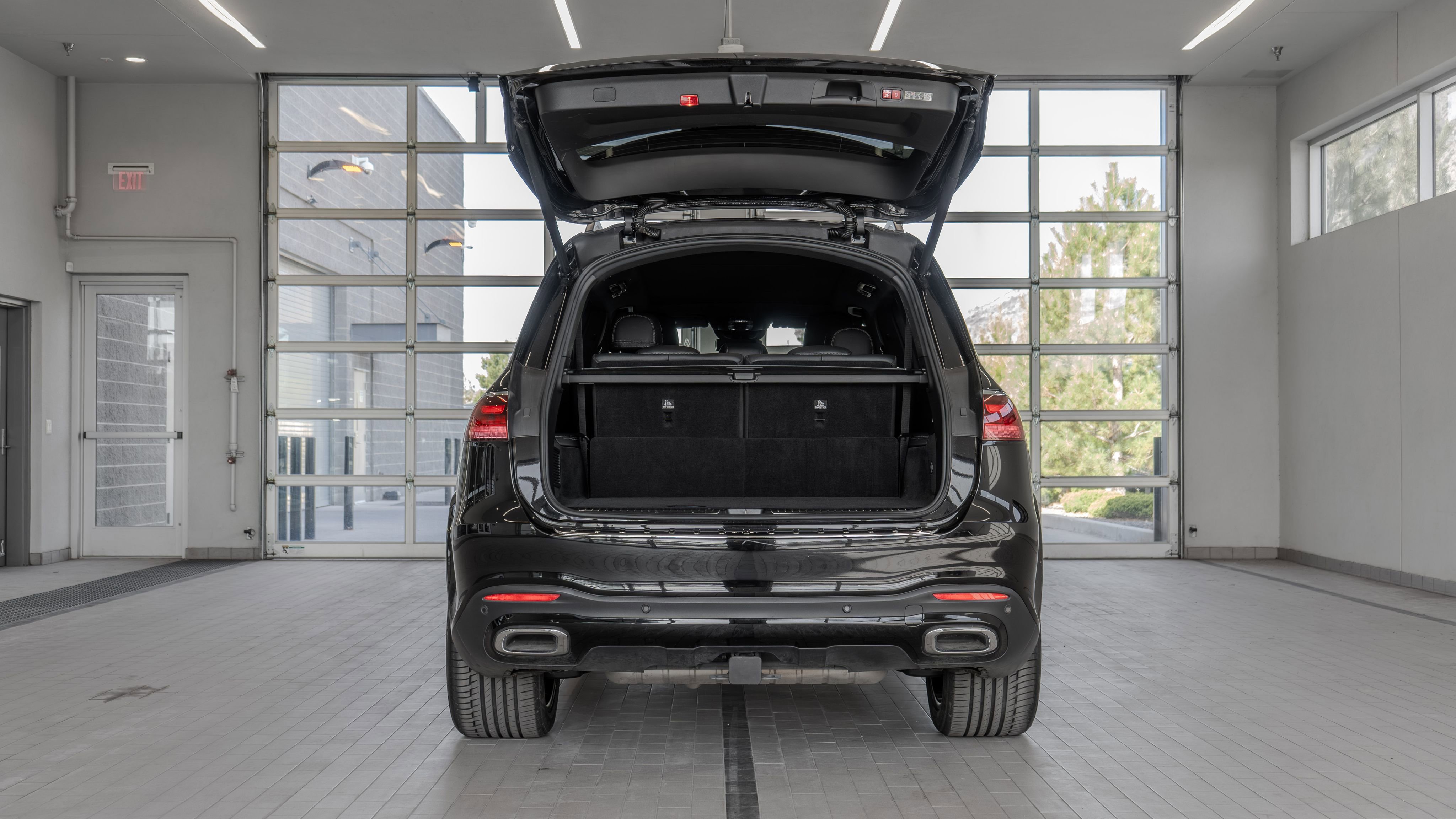 Certified 2025 Mercedes-Benz GLS 450 4MATIC w/ AMG Line Exterior image 16