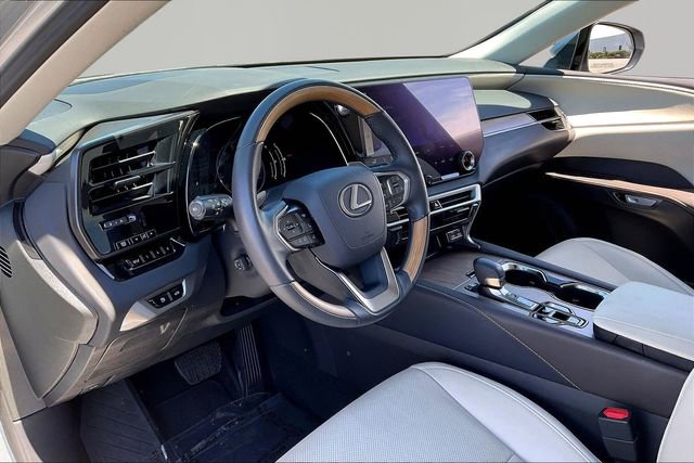 Used 2024 Lexus RX 350 Premium w/ Accessory Package (Z1) image 12