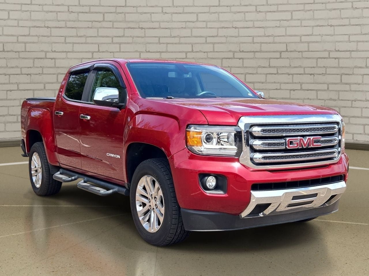 Used 2018 GMC Canyon SLT RWD image 3