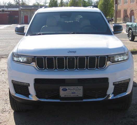 Used 2023 Jeep Grand Cherokee L Limited w/ Luxury Tech Group II AWD/4WD image 8
