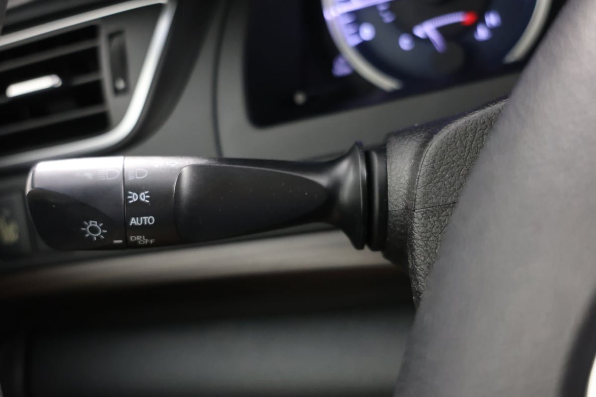 Used 2015 Toyota Camry XLE FWD image 25
