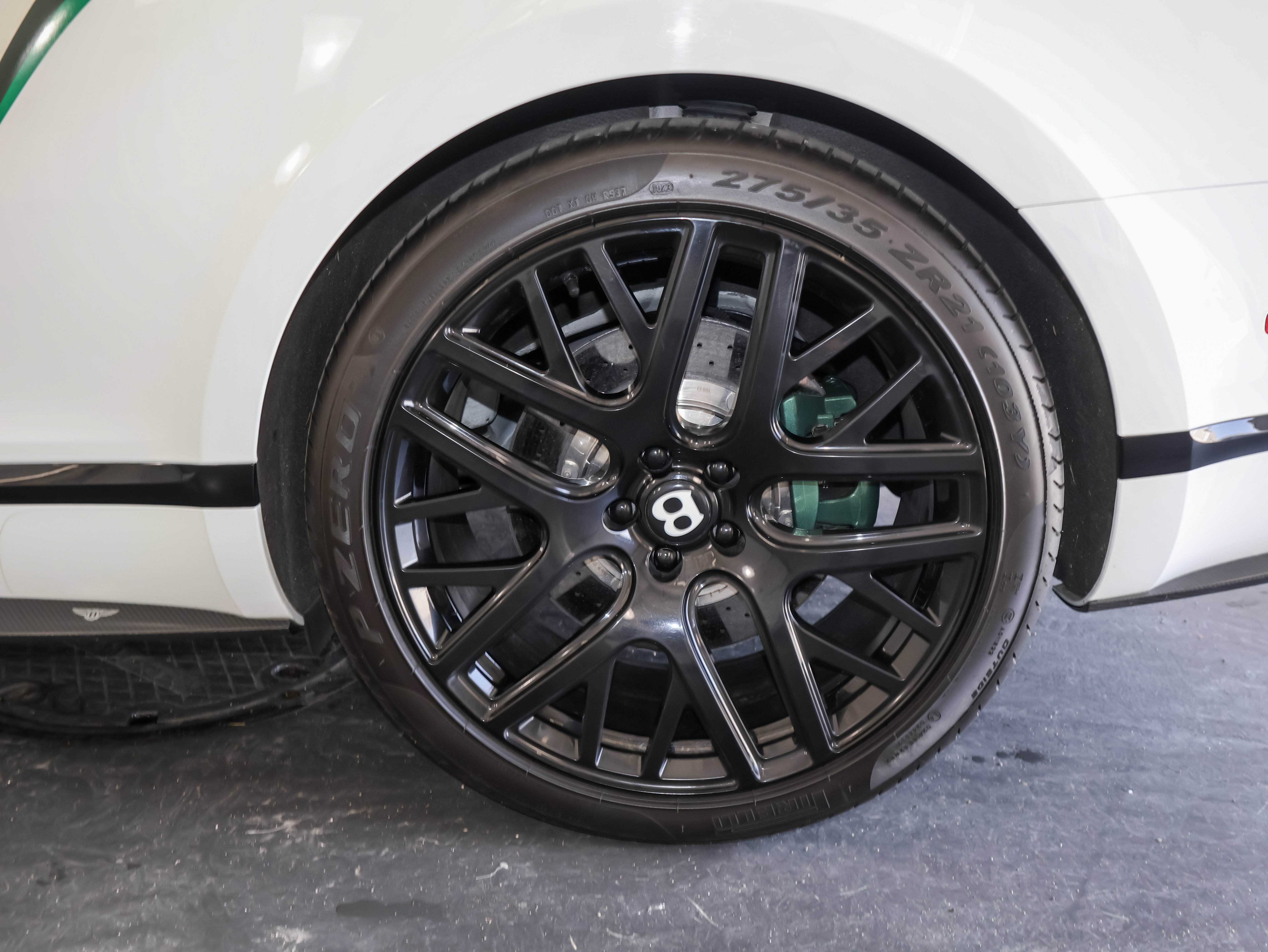 Used 2015 Bentley Continental GT3-R AWD/4WD image 35