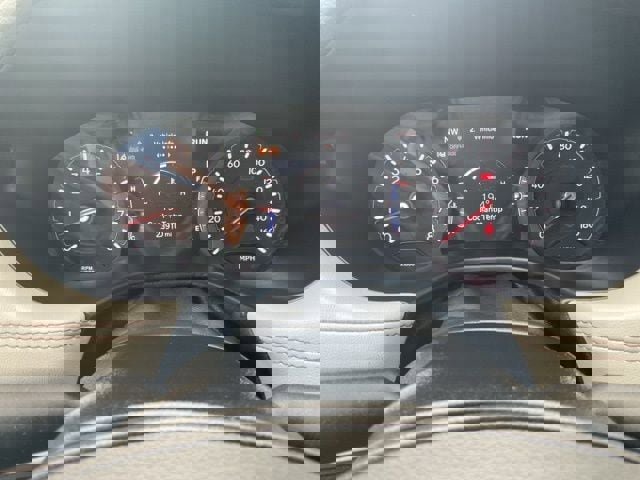 Used 2025 Jeep Compass Limited image 24