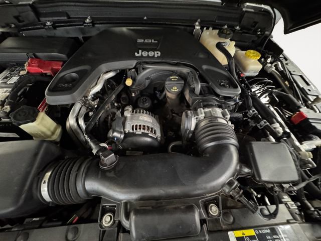 Used 2019 Jeep Wrangler Unlimited Sahara w/ Quick Order Package 24M Moab image 6