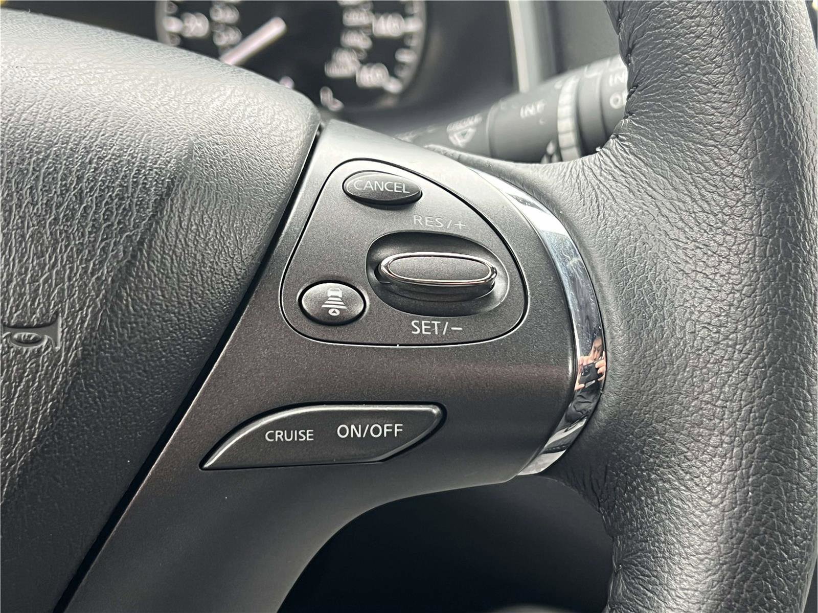 Certified 2024 Nissan Murano SV image 20