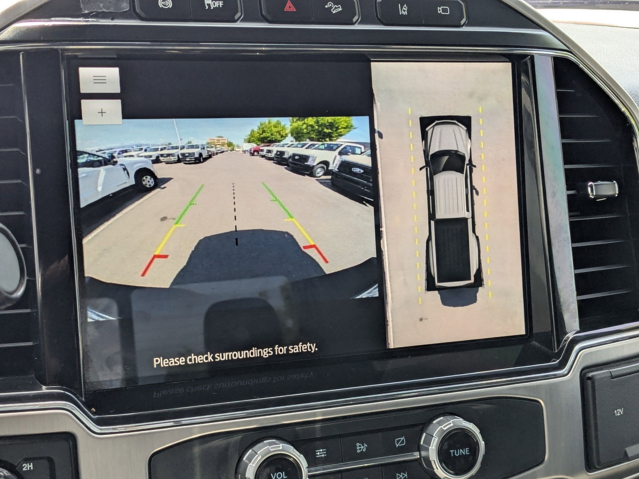 Used 2022 Ford F450 Platinum w/ FX4 Off-Road Package image 26