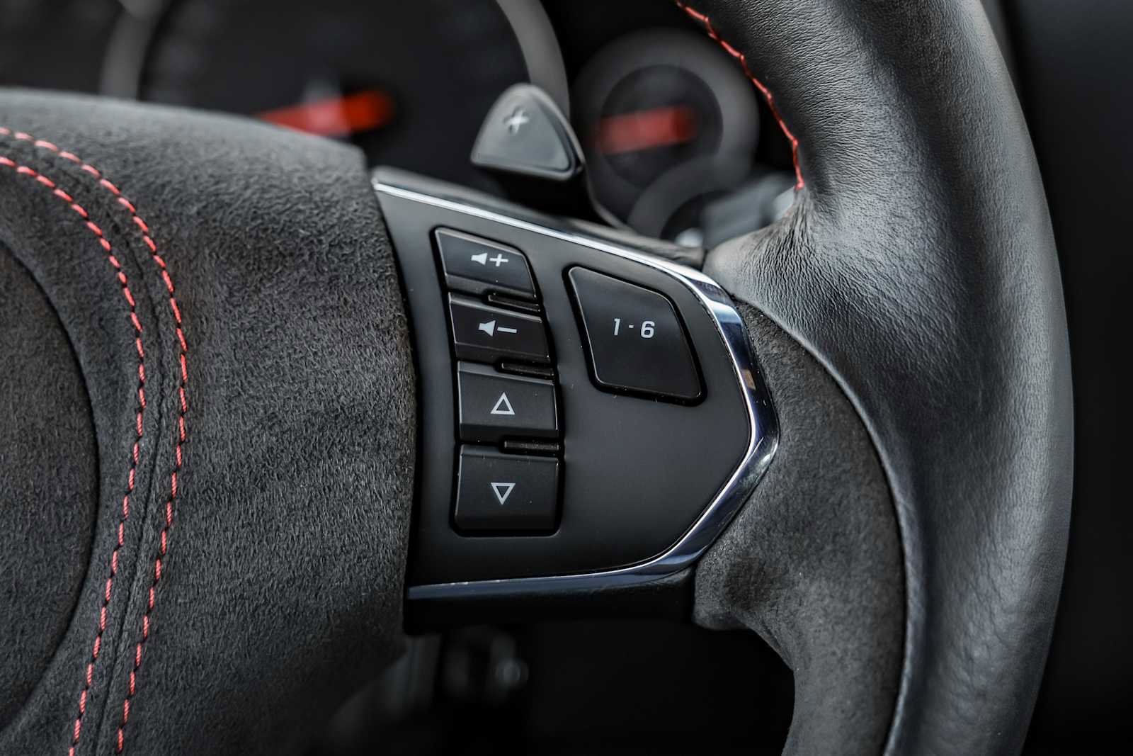 Used 2012 Chevrolet Corvette Grand Sport w/ 4LT Preferred Equipment Group image 18