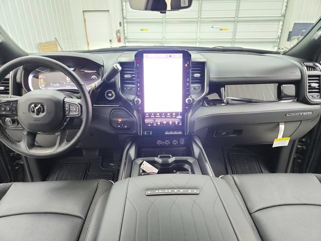 New 2025 RAM 2500 Limited AWD/4WD image 23