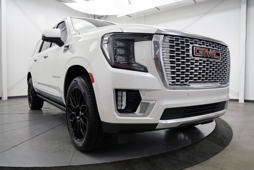 Used 2023 GMC Yukon XL Denali AWD/4WD image 41