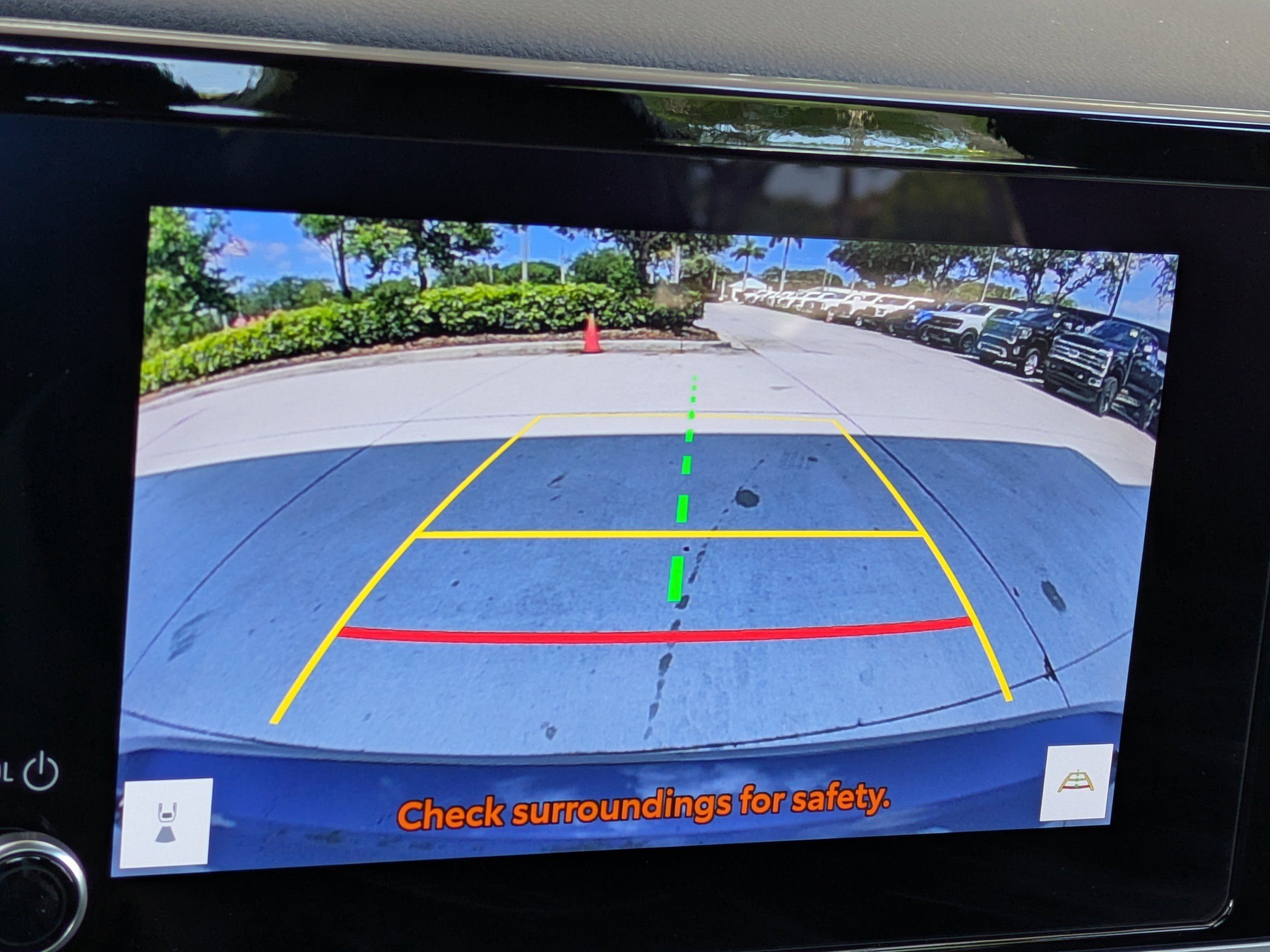 Used 2025 Toyota Camry SE FWD image 21