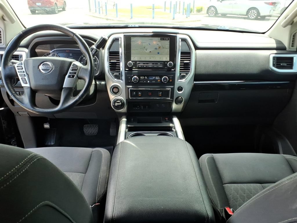 Used 2020 Nissan Titan SV w/ SV Convenience Package AWD/4WD image 7
