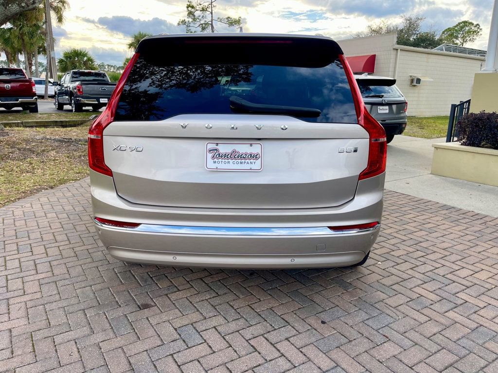 Used 2024 Volvo XC90 B5 Plus image 4