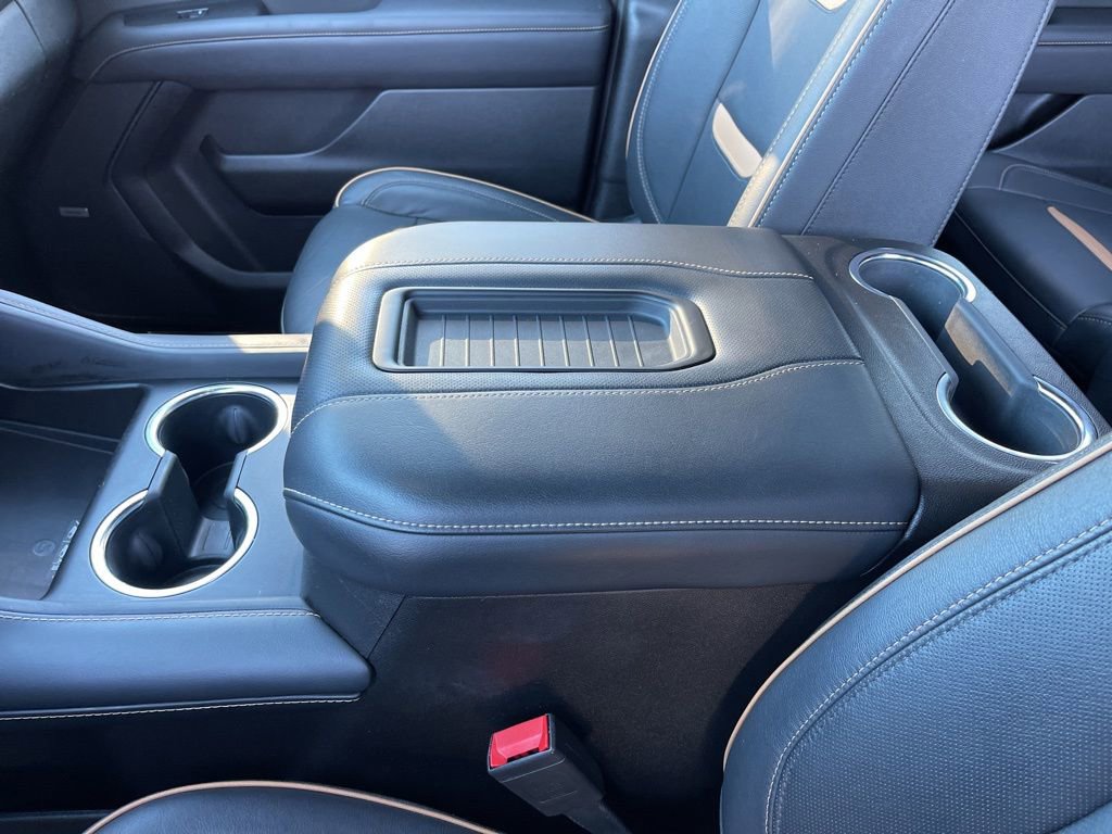 Used 2021 GMC Yukon AT4 image 15