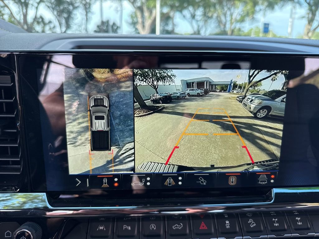 Used 2026 Chevrolet Silverado 1500 ZR2 AWD/4WD image 36