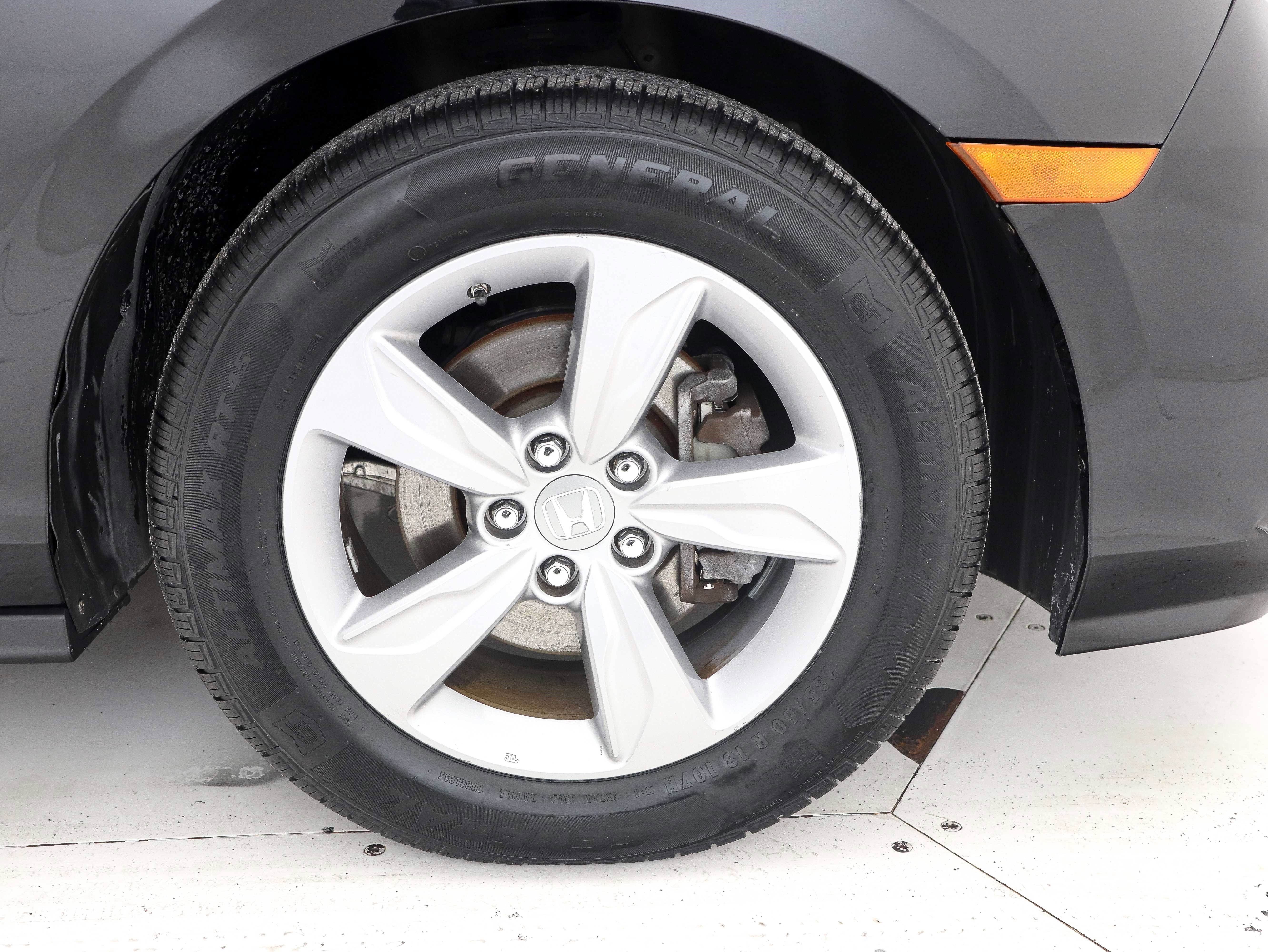 Used 2019 Honda Odyssey EX image 30