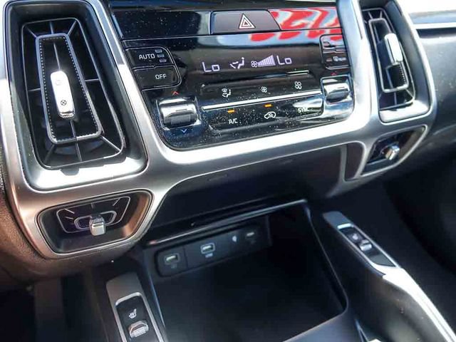 Used 2023 Kia Sorento S w/ Panoramic Sunroof Package FWD image 24