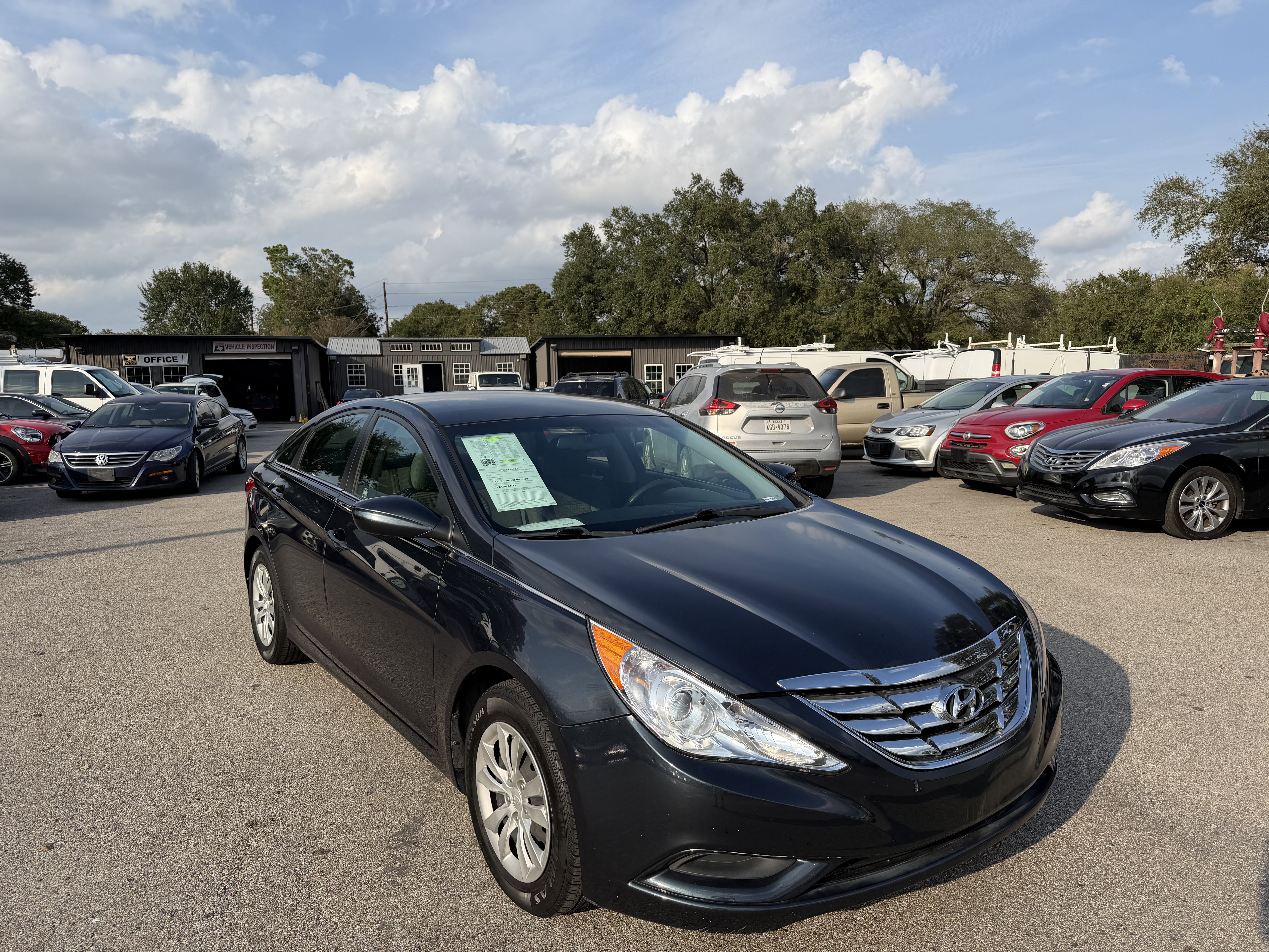 Used 2012 Hyundai Sonata GLS image 1