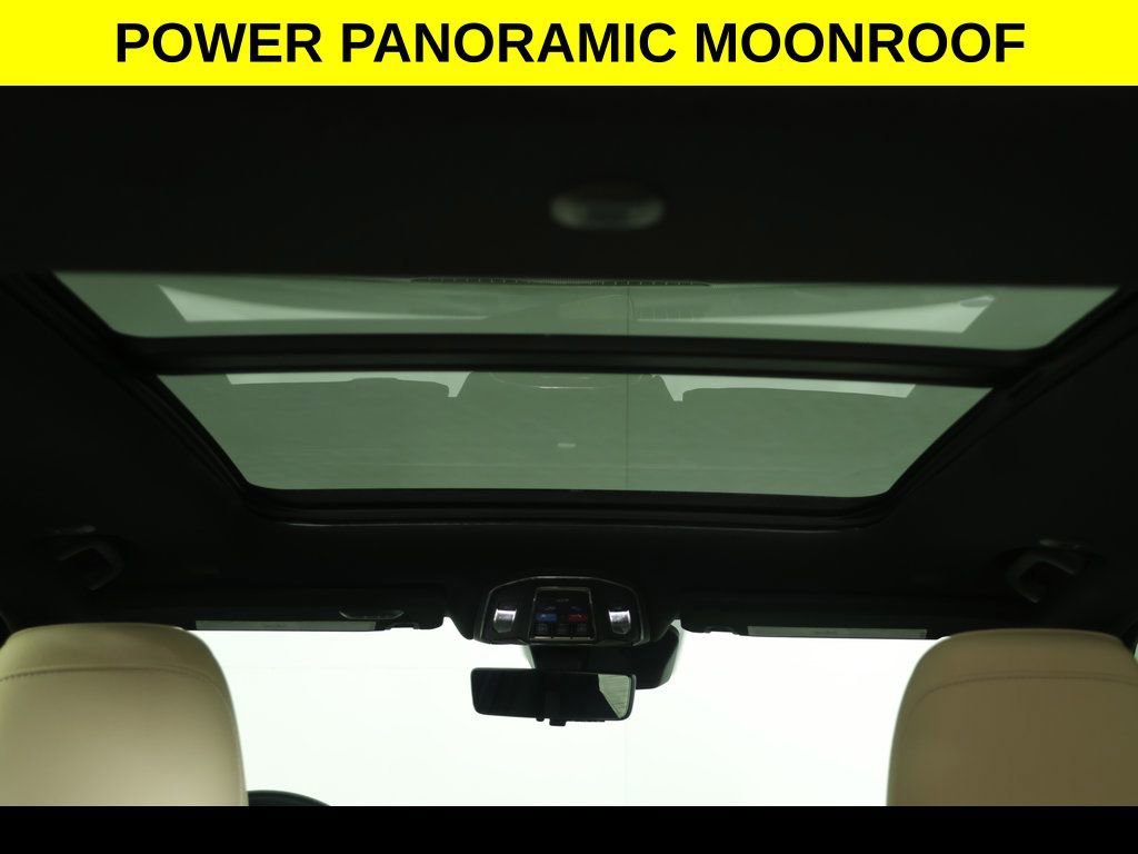 Used 2023 Jeep Grand Cherokee L Limited w/ Luxury Tech Group II image 3