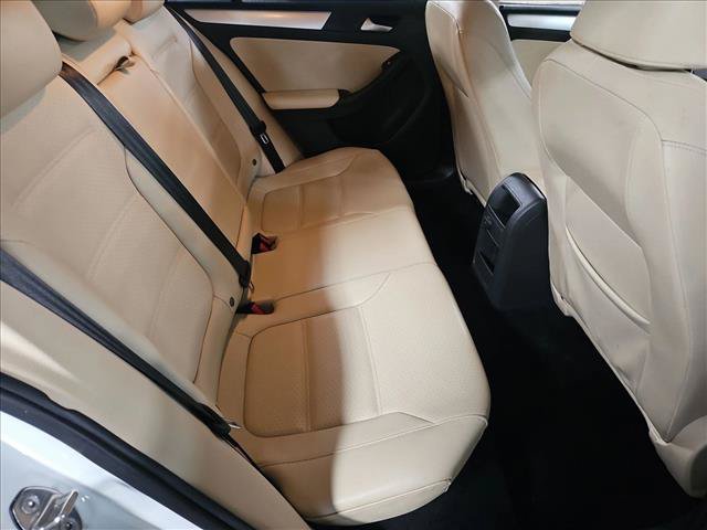Used 2018 Volkswagen Jetta SEL FWD image 20