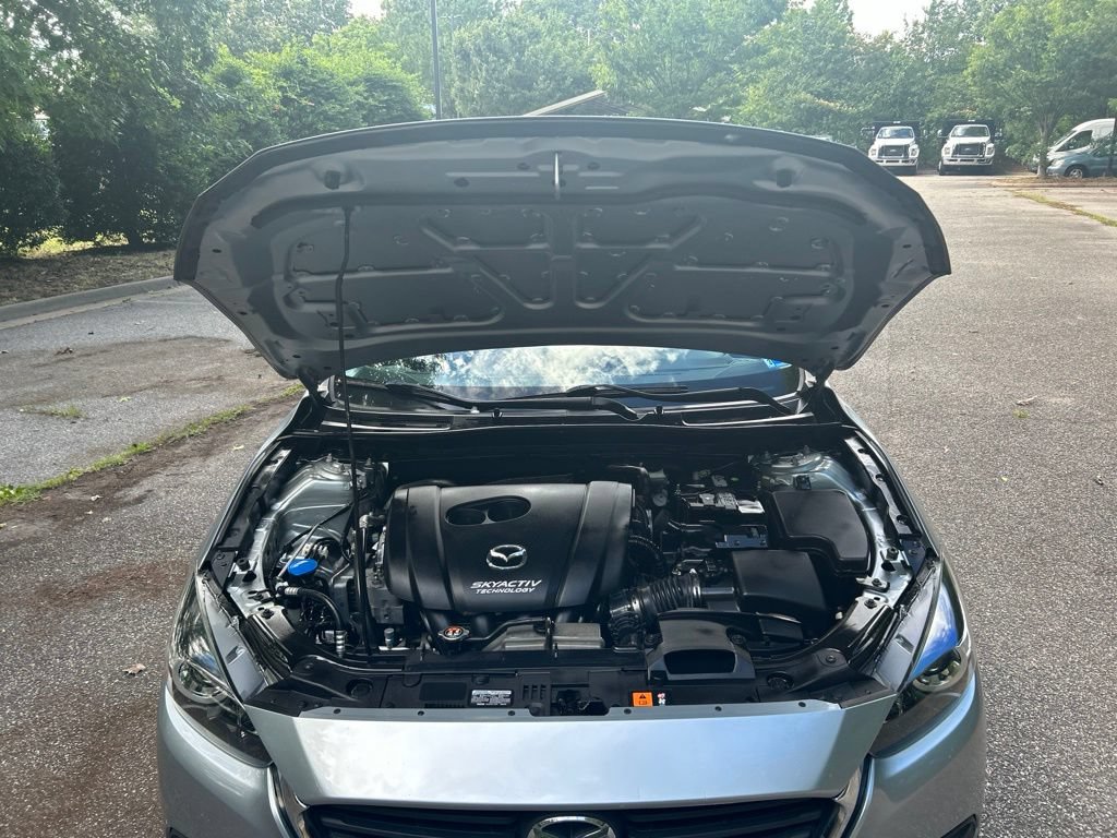 Used 2018 MAZDA MAZDA3 Touring FWD image 12