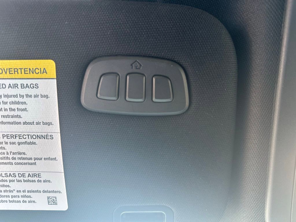 Used 2025 Ford Explorer ST-Line image 36