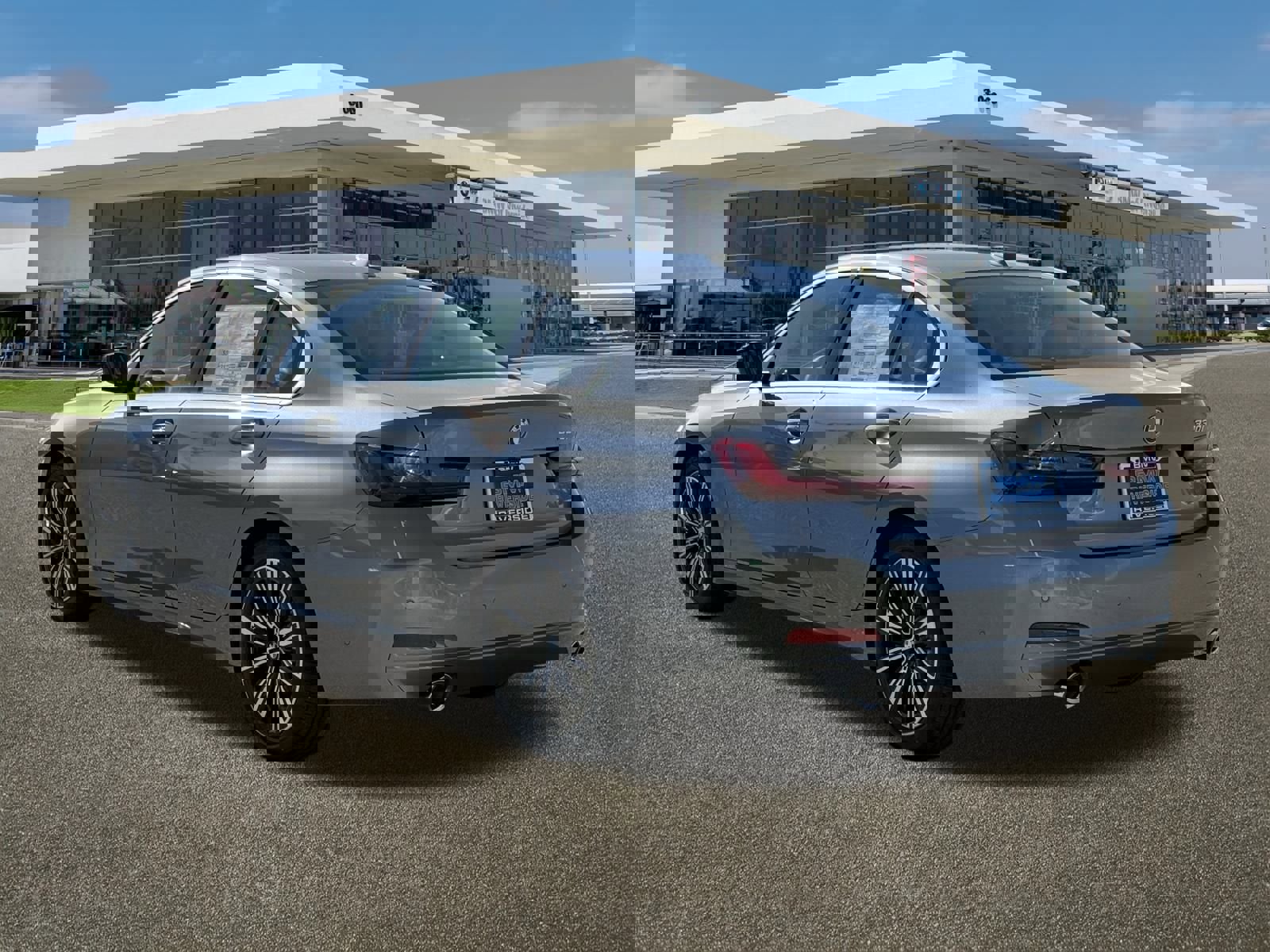 New 2026 BMW 330i Sedan w/ Convenience Package image 8