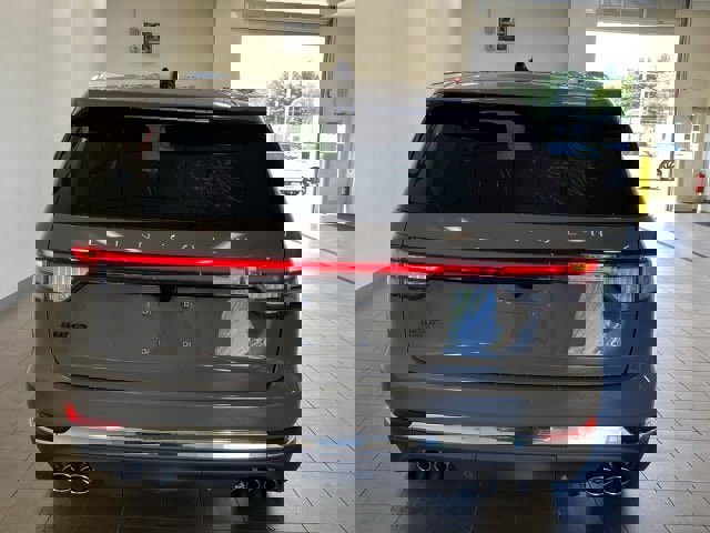 New 2025 Lincoln Aviator Reserve w/ Equipment Group 201A image 6