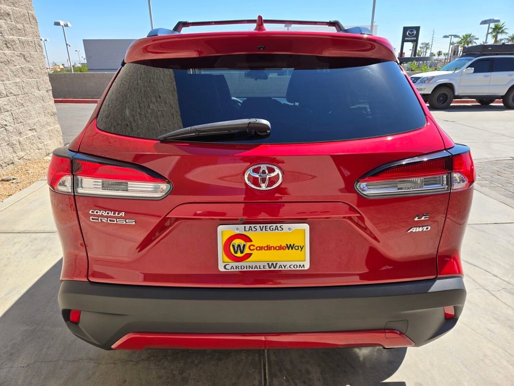 Used 2022 Toyota Corolla Cross LE image 4